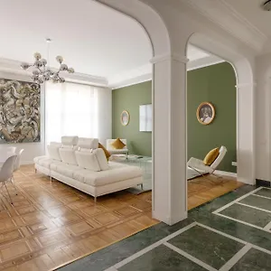 Apartment Heart Duomo District